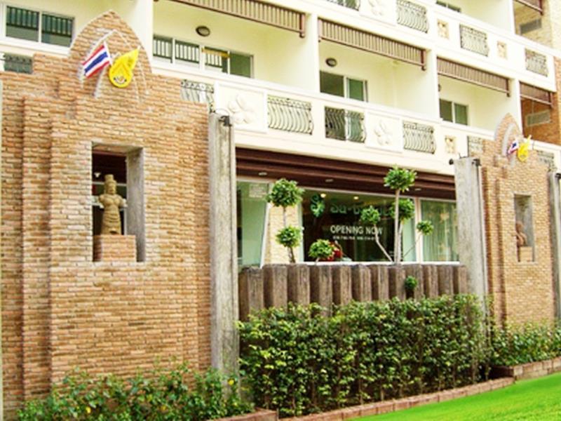 Sa-Bai-Dee Condo Чонбури Екстериор снимка