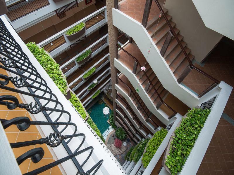 Sa-Bai-Dee Condo Чонбури Екстериор снимка